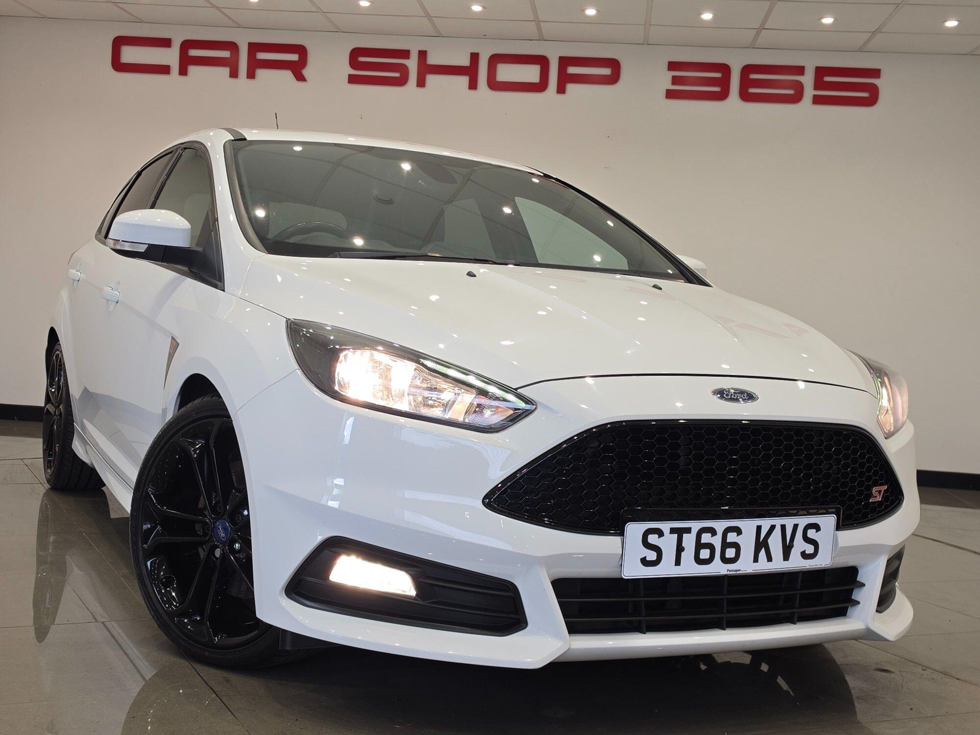 Ford Focus view 11