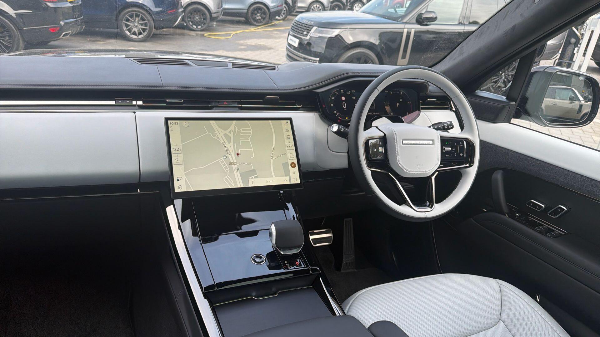Land Rover Range Rover Sport view 7