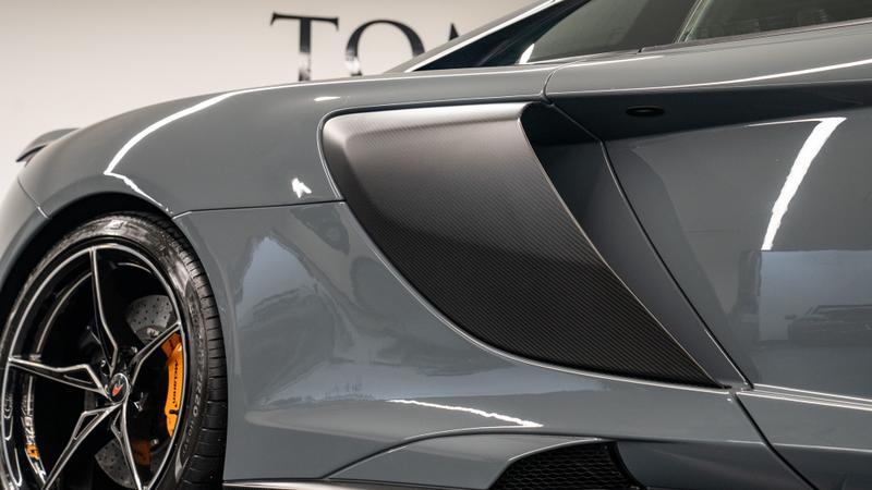 Mclaren 675LT view 14