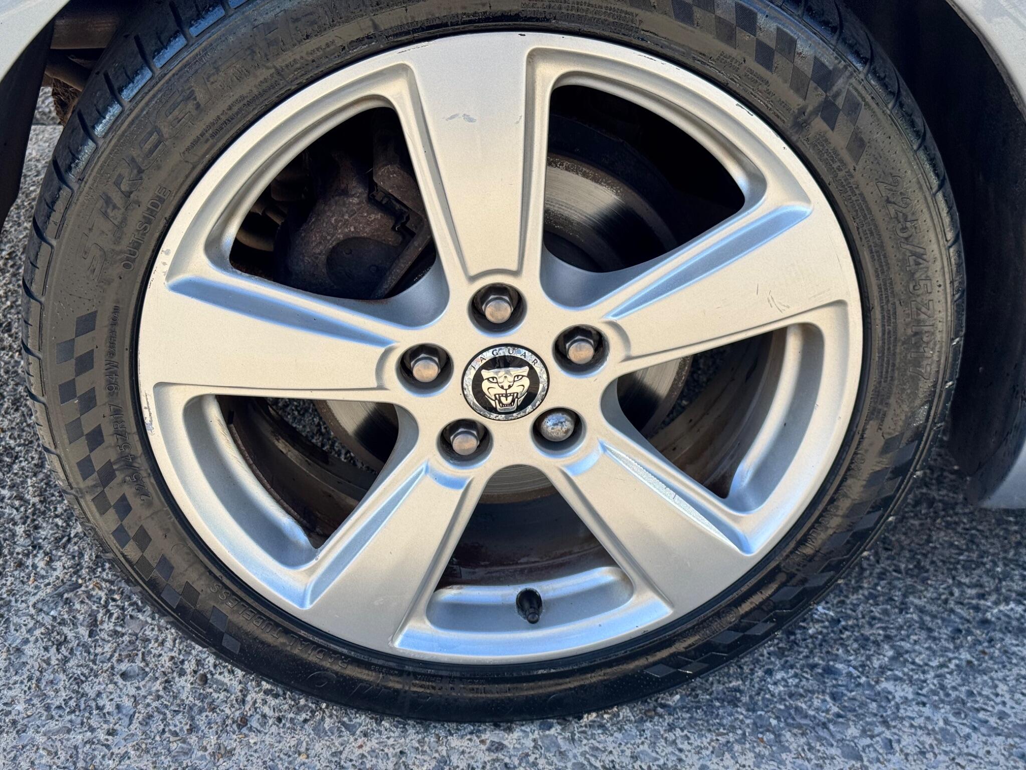 Jaguar X-Type view 41