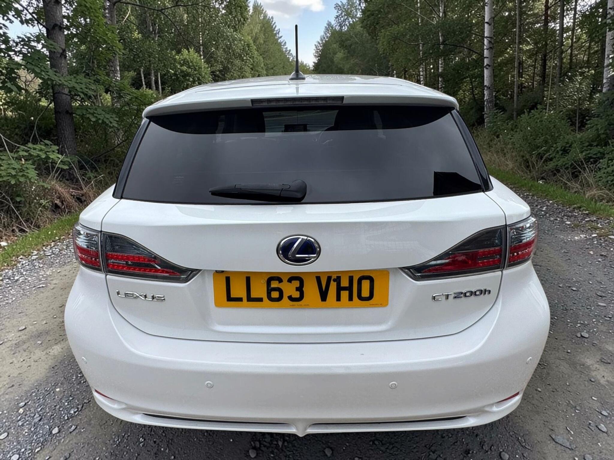 Lexus CT view 9
