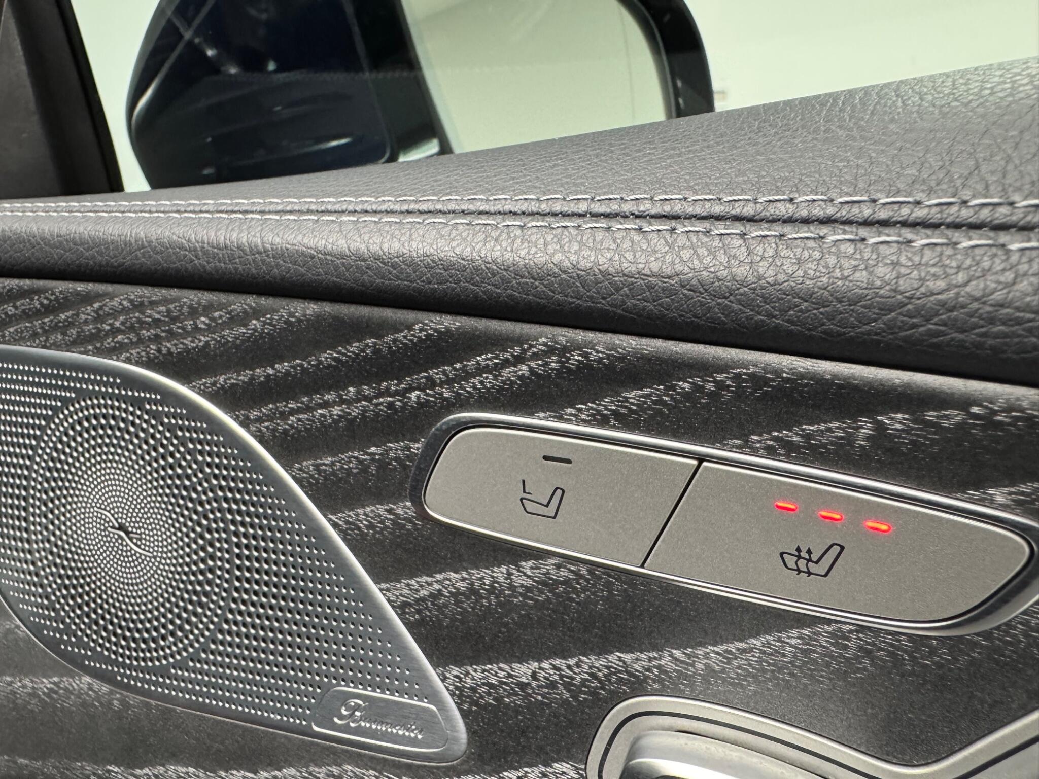 Mercedes-Benz CLS view 14