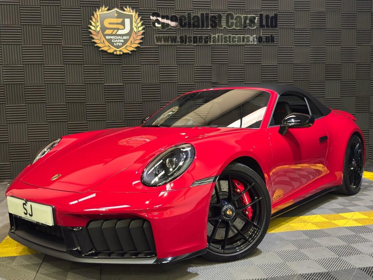 Porsche 911 view 25
