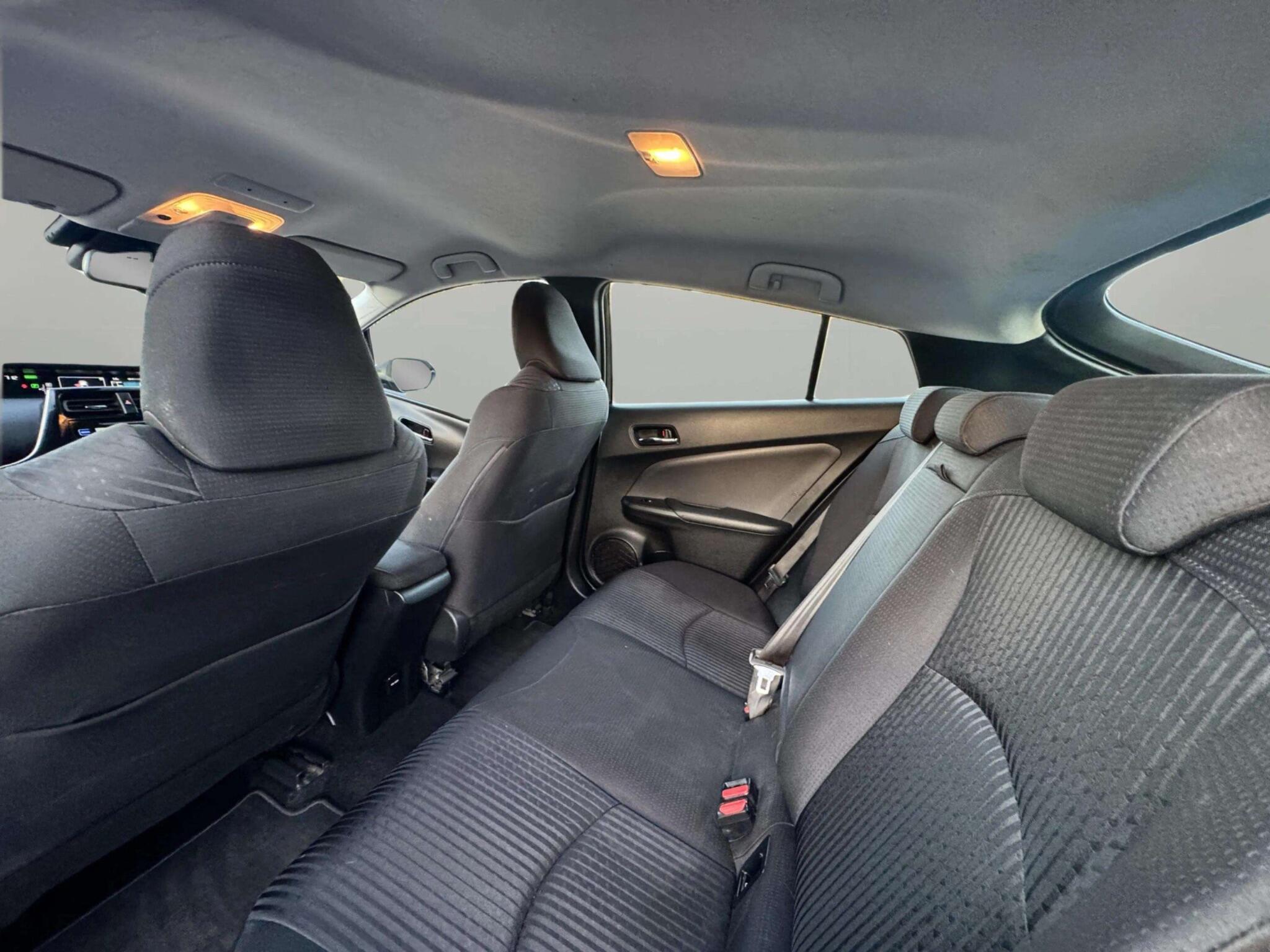 Toyota Prius view 36