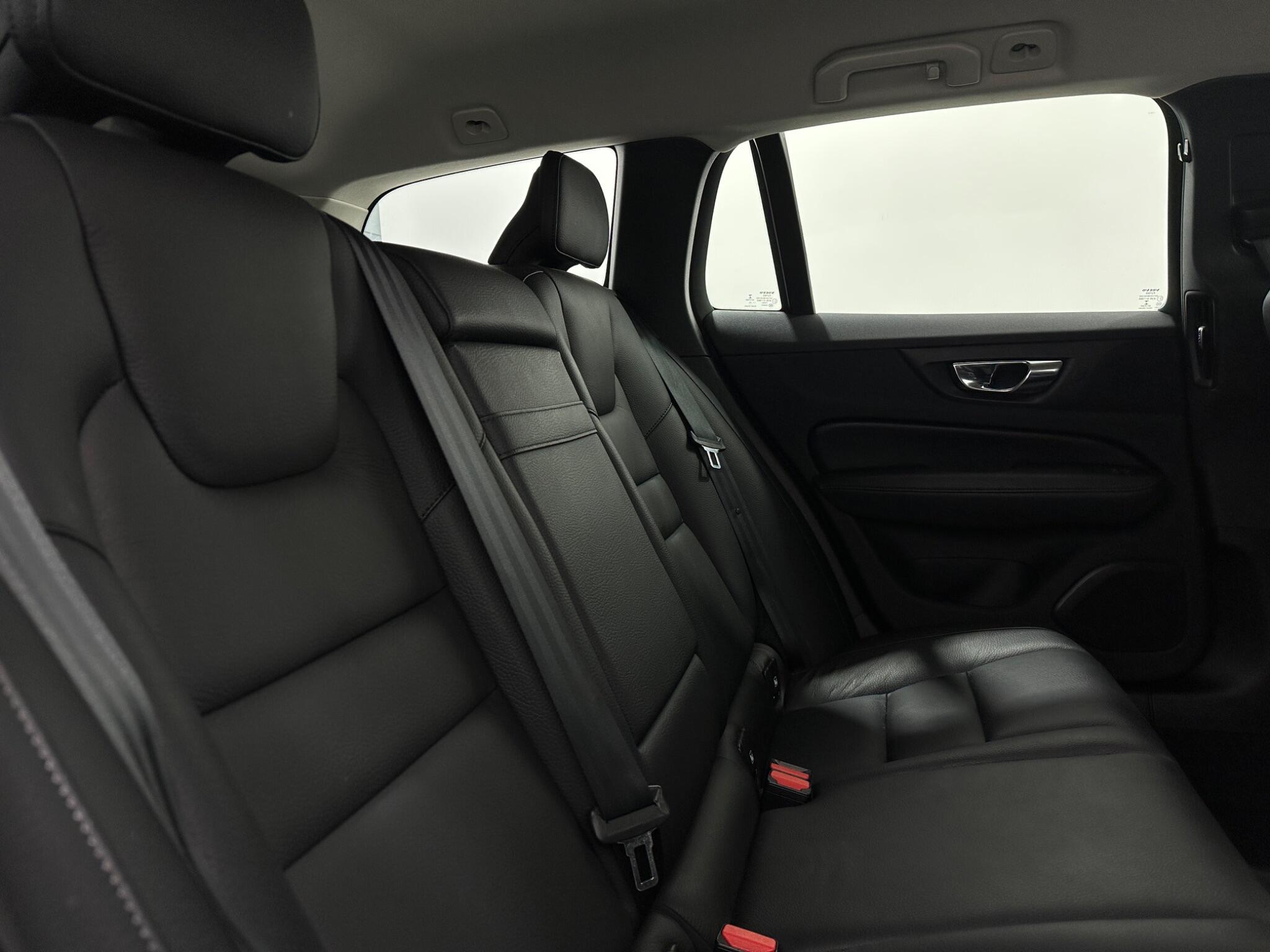 Volvo V60 view 41