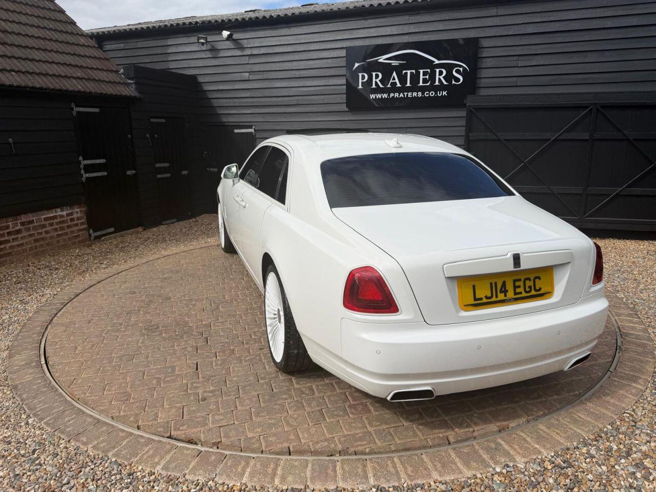 Rolls-Royce Ghost view 47