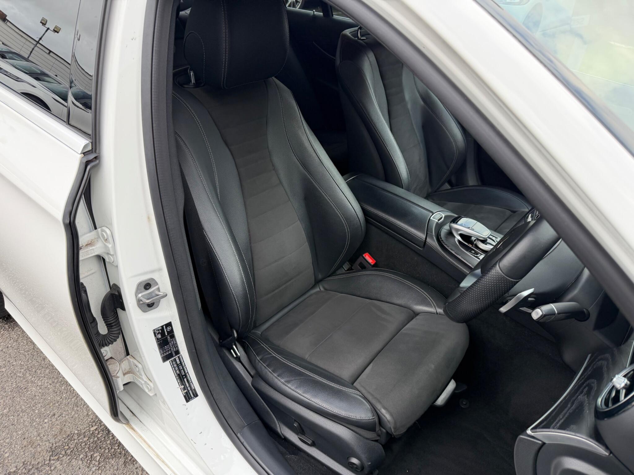 Mercedes-Benz E-Class view 16
