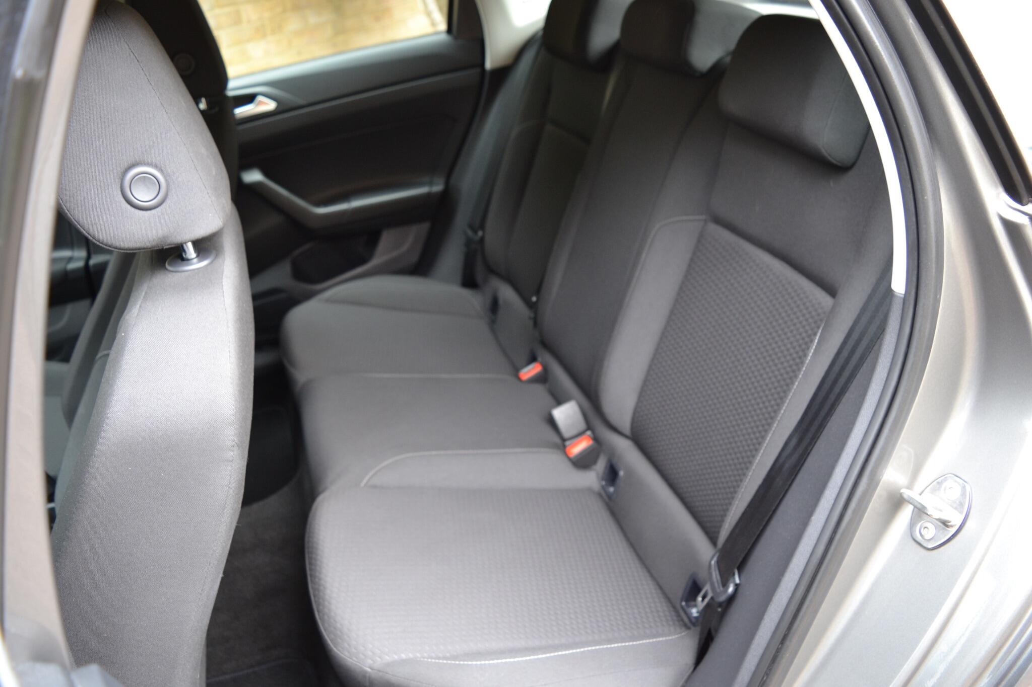 Volkswagen Polo view 11