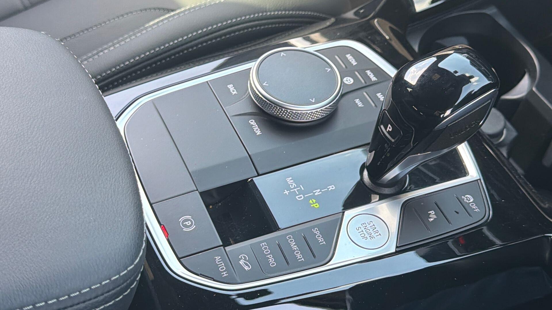 BMW X3 view 10