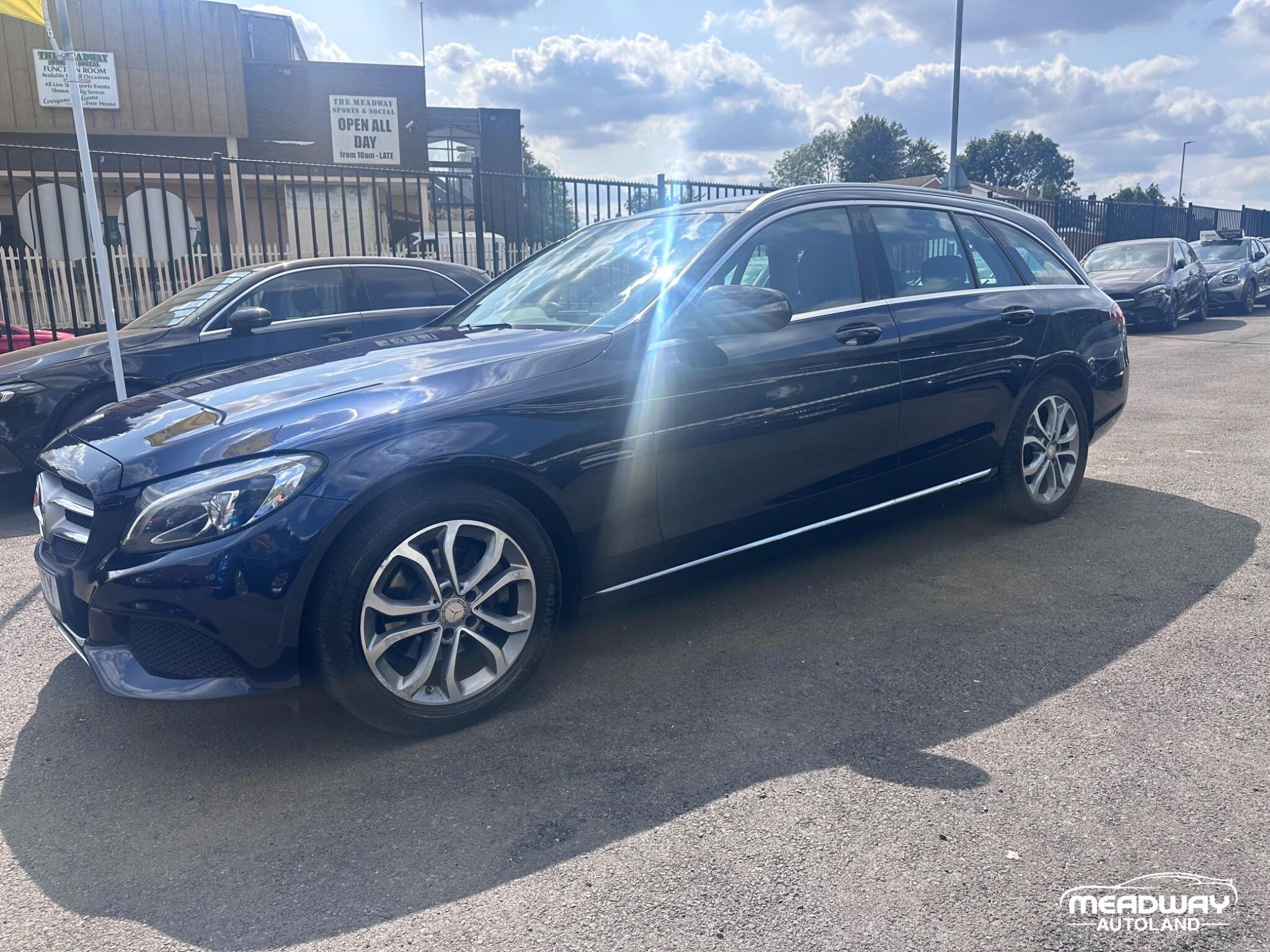 Mercedes-Benz C Class view 9