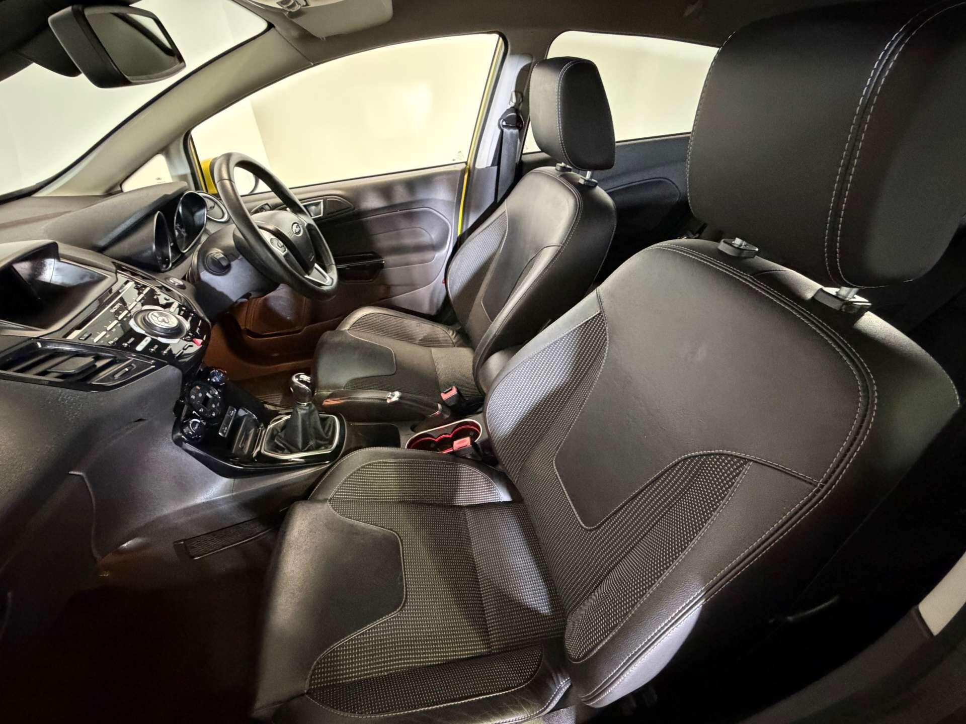 Ford Fiesta view 61