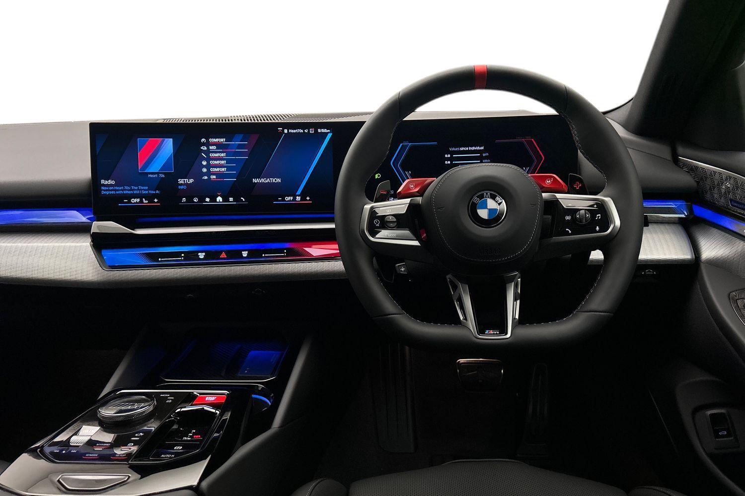BMW M5 view 5
