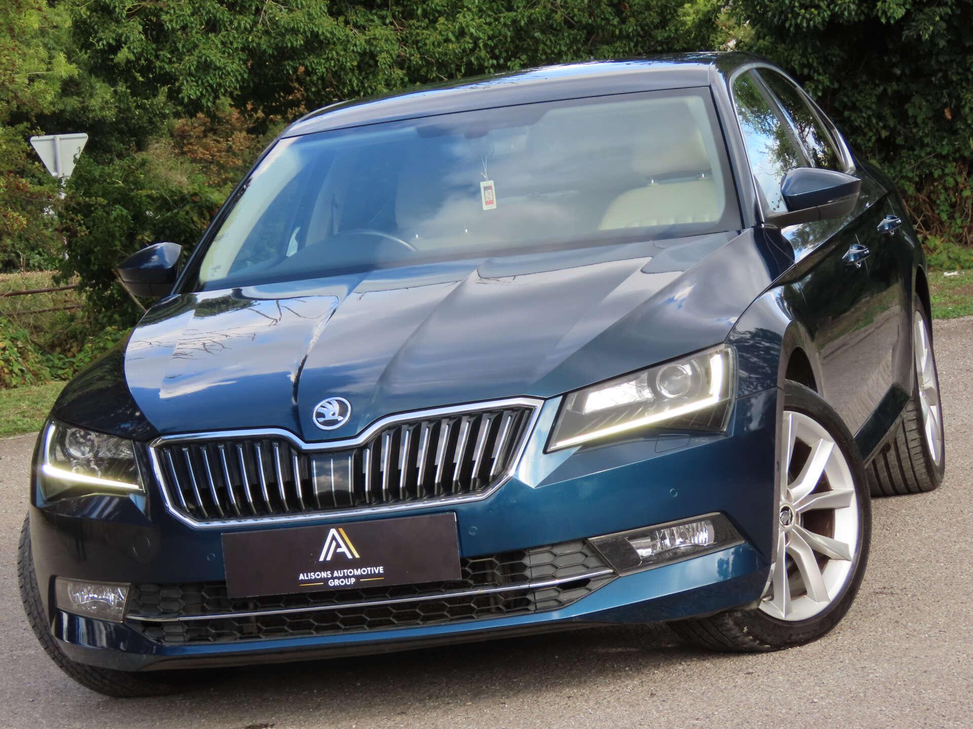 2016 Skoda Superb in Blue for sale
