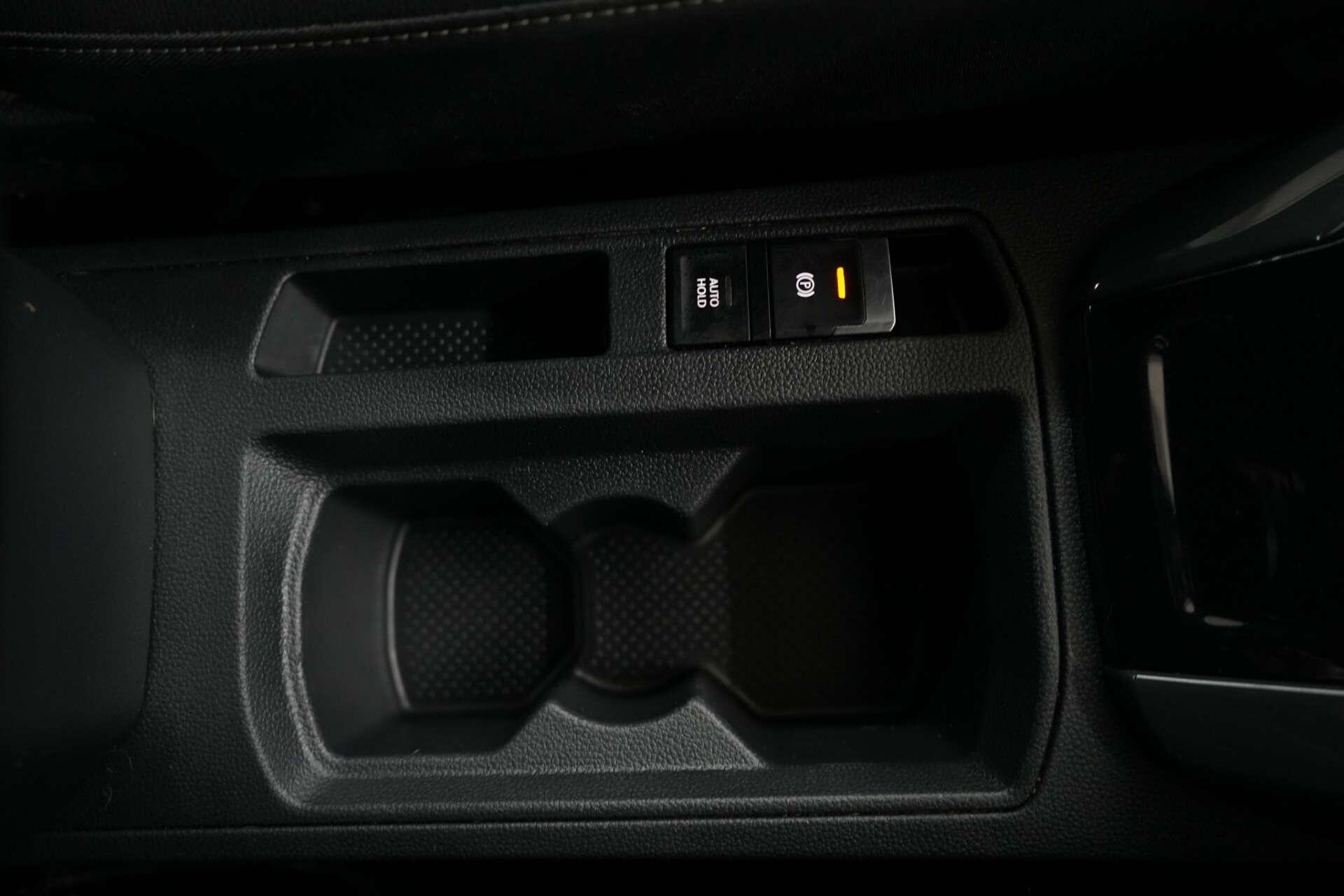 Volkswagen T-Roc view 25