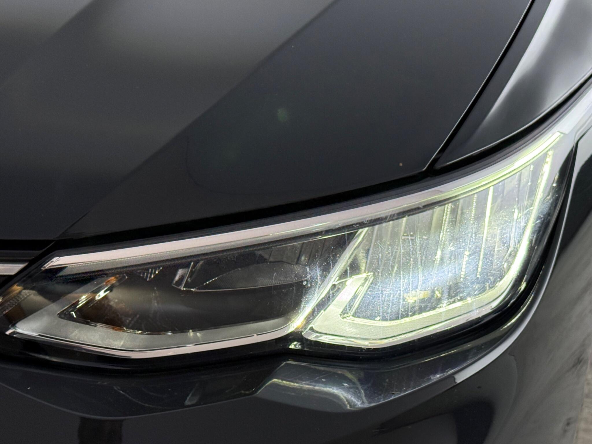 Volkswagen Golf view 12