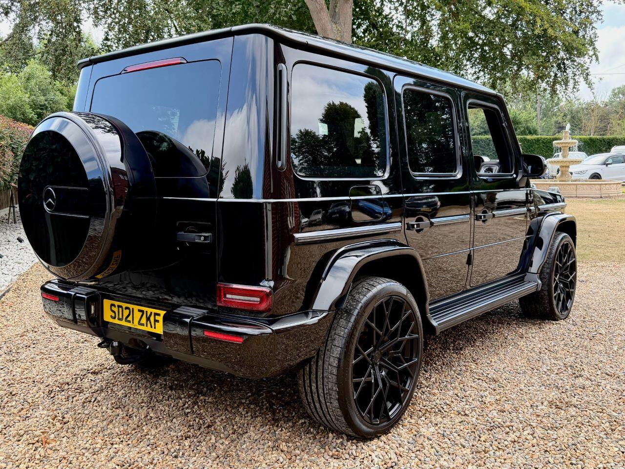 Mercedes-Benz G-Class view 28