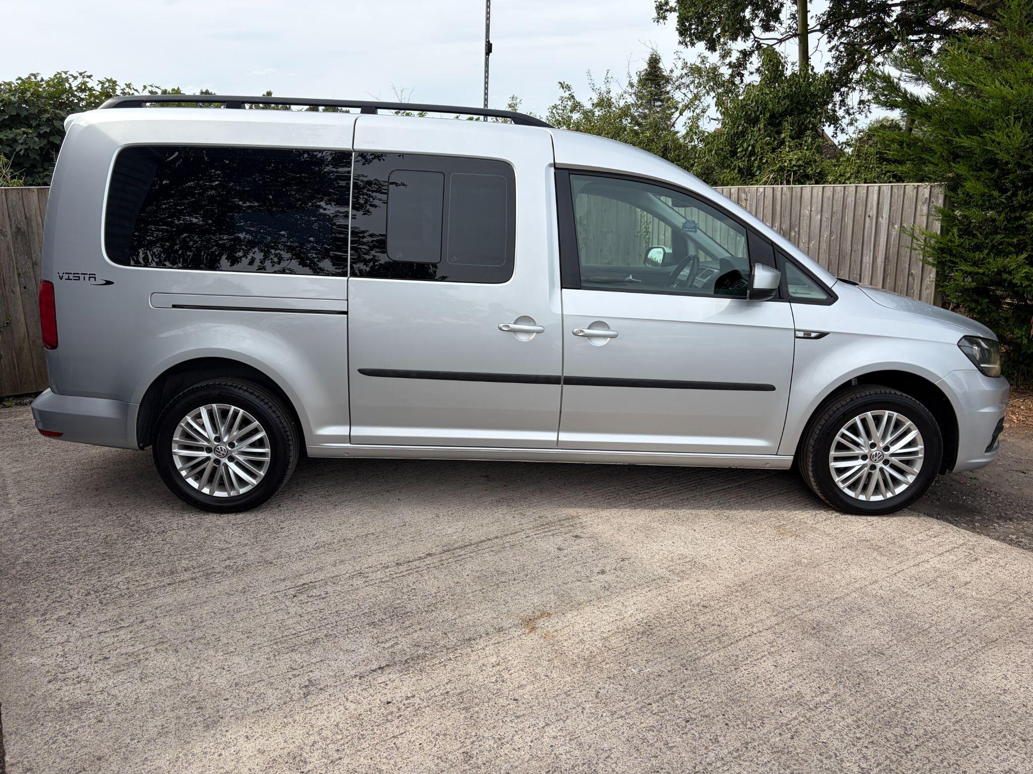 Volkswagen Caddy Maxi Life view 5