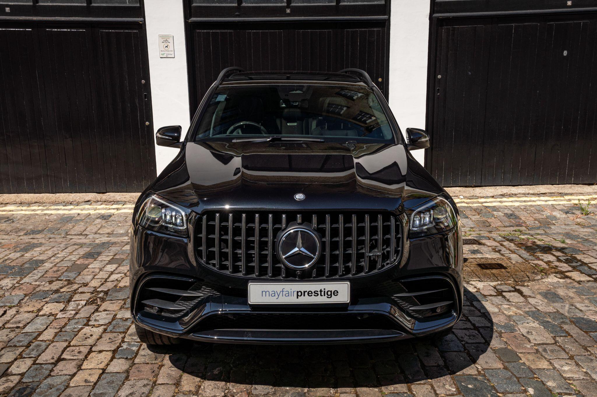Mercedes-Benz GLS view 3