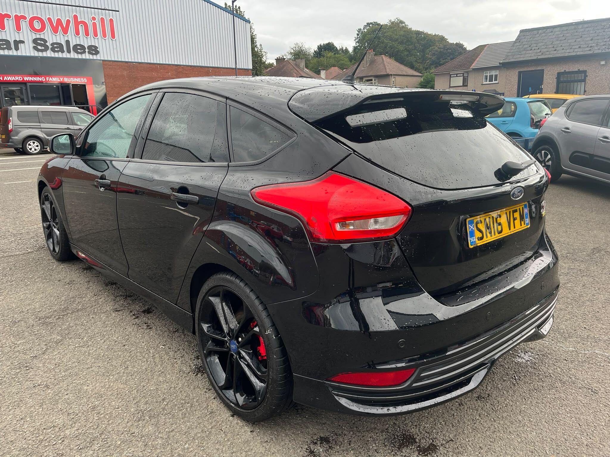 Ford Focus view 8