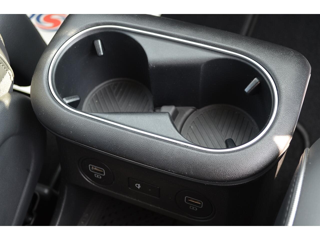 Hyundai Ioniq 5 view 25
