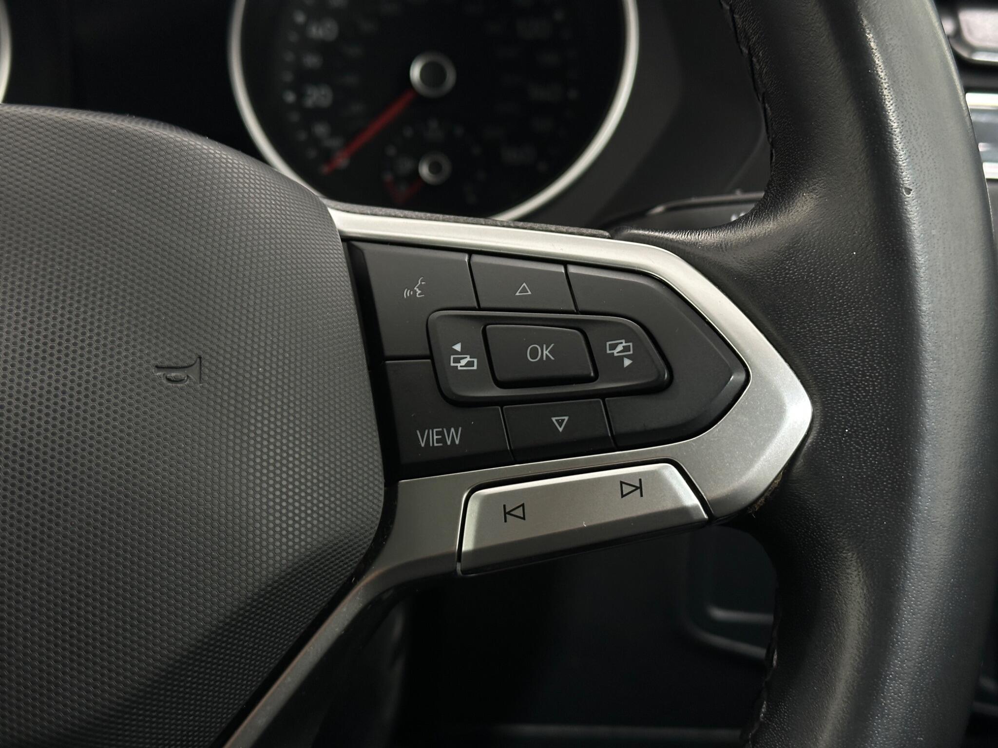 Volkswagen Tiguan view 15