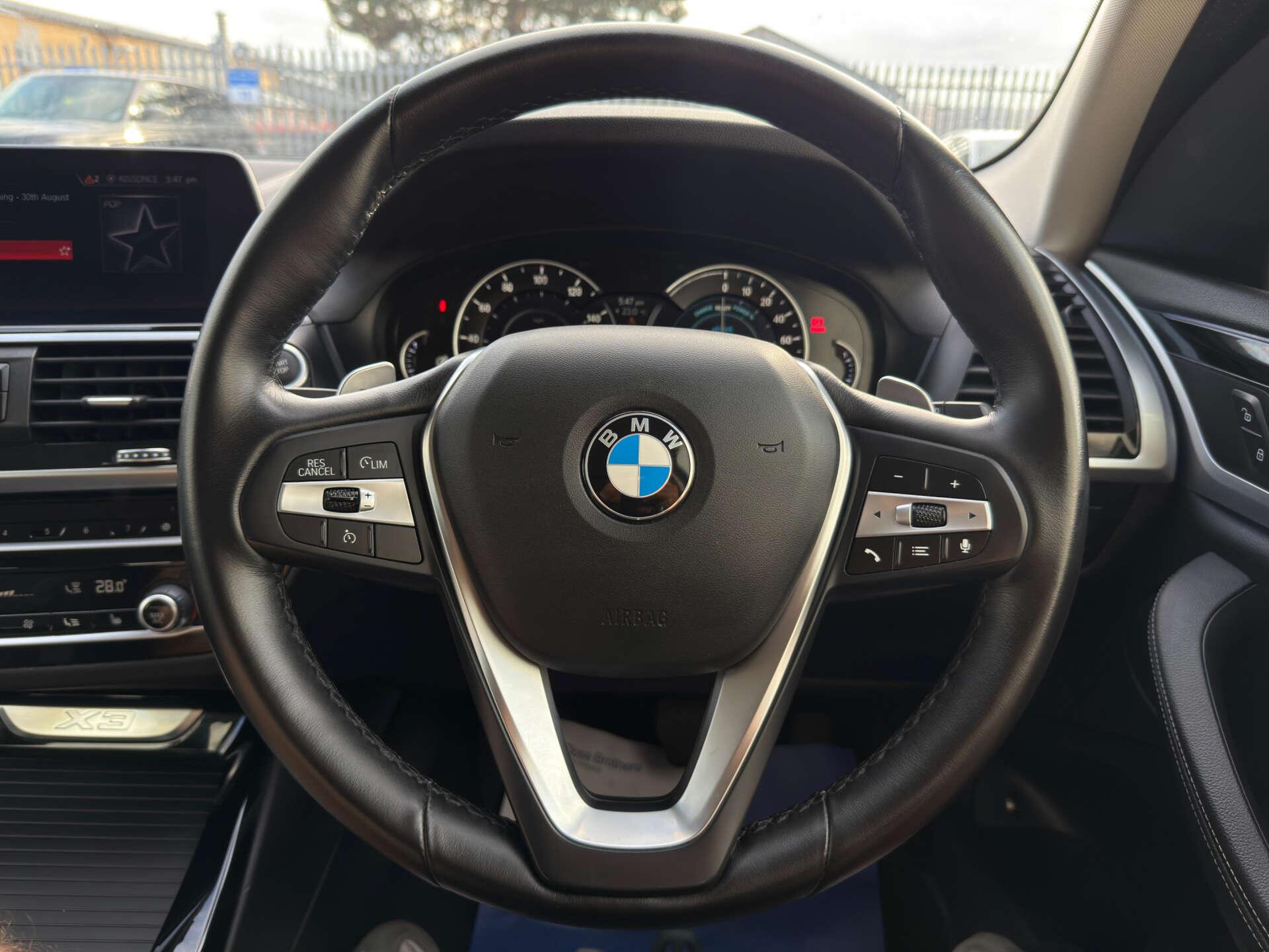 BMW X3 view 50