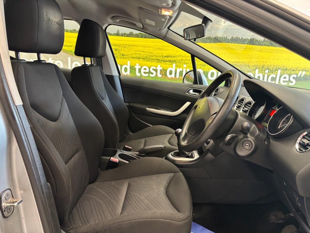 Peugeot 308 view 15