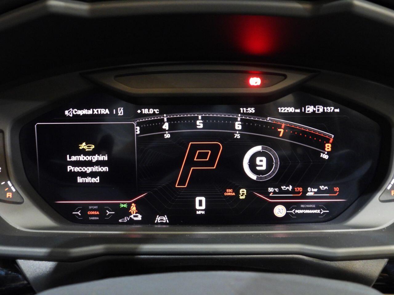 Lamborghini Urus view 37