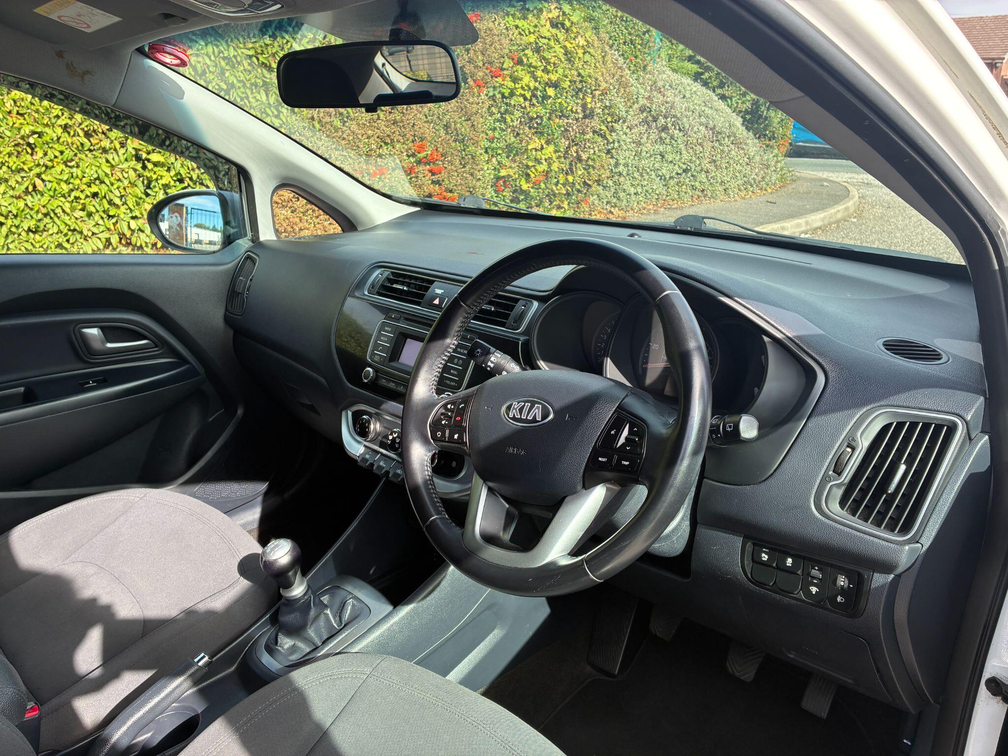 Kia Rio view 7