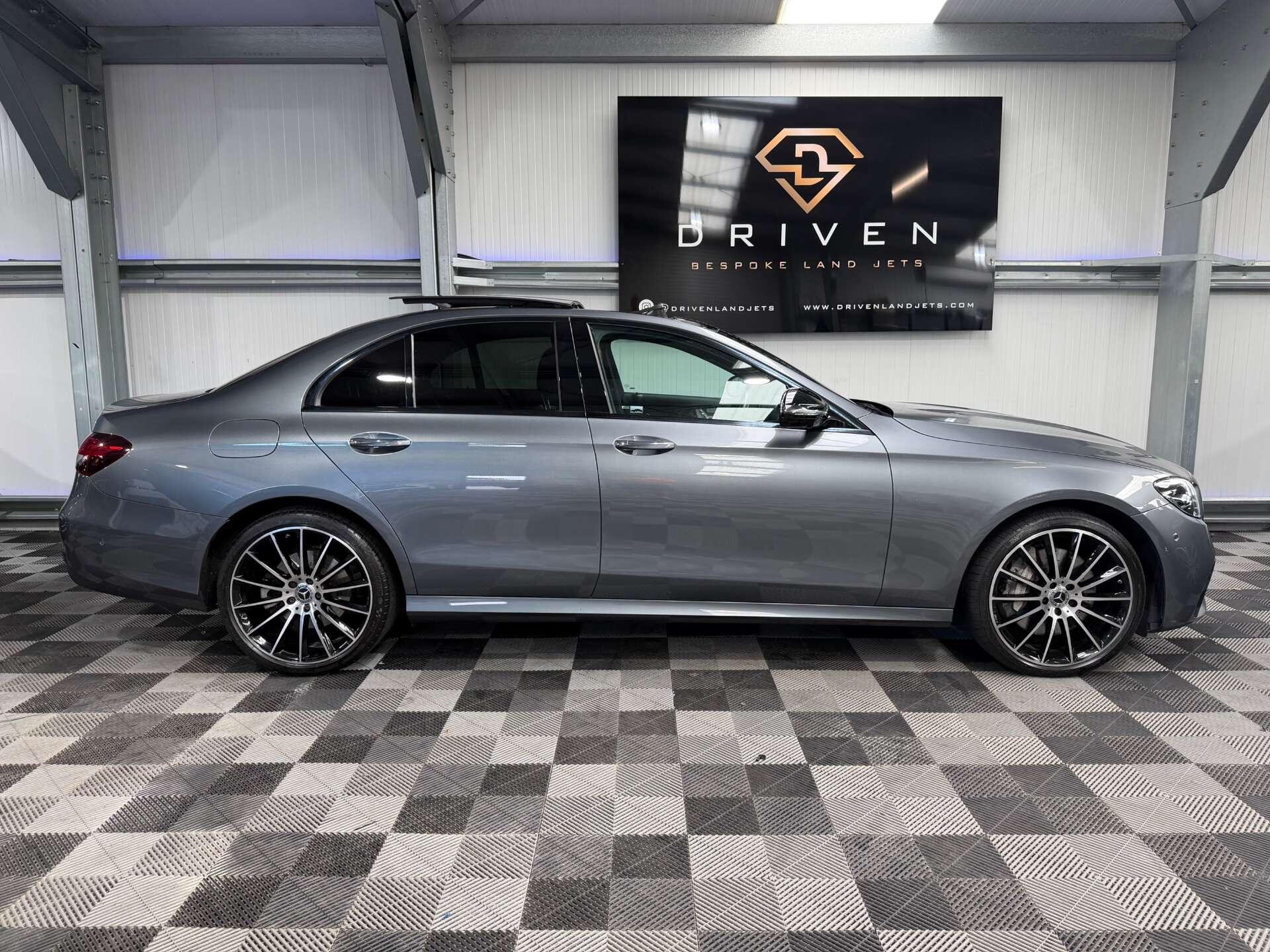 Mercedes-Benz E Class view 7
