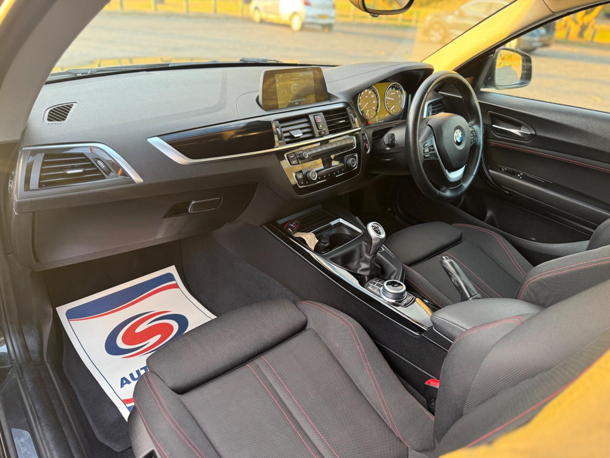 BMW 2 Series view 23