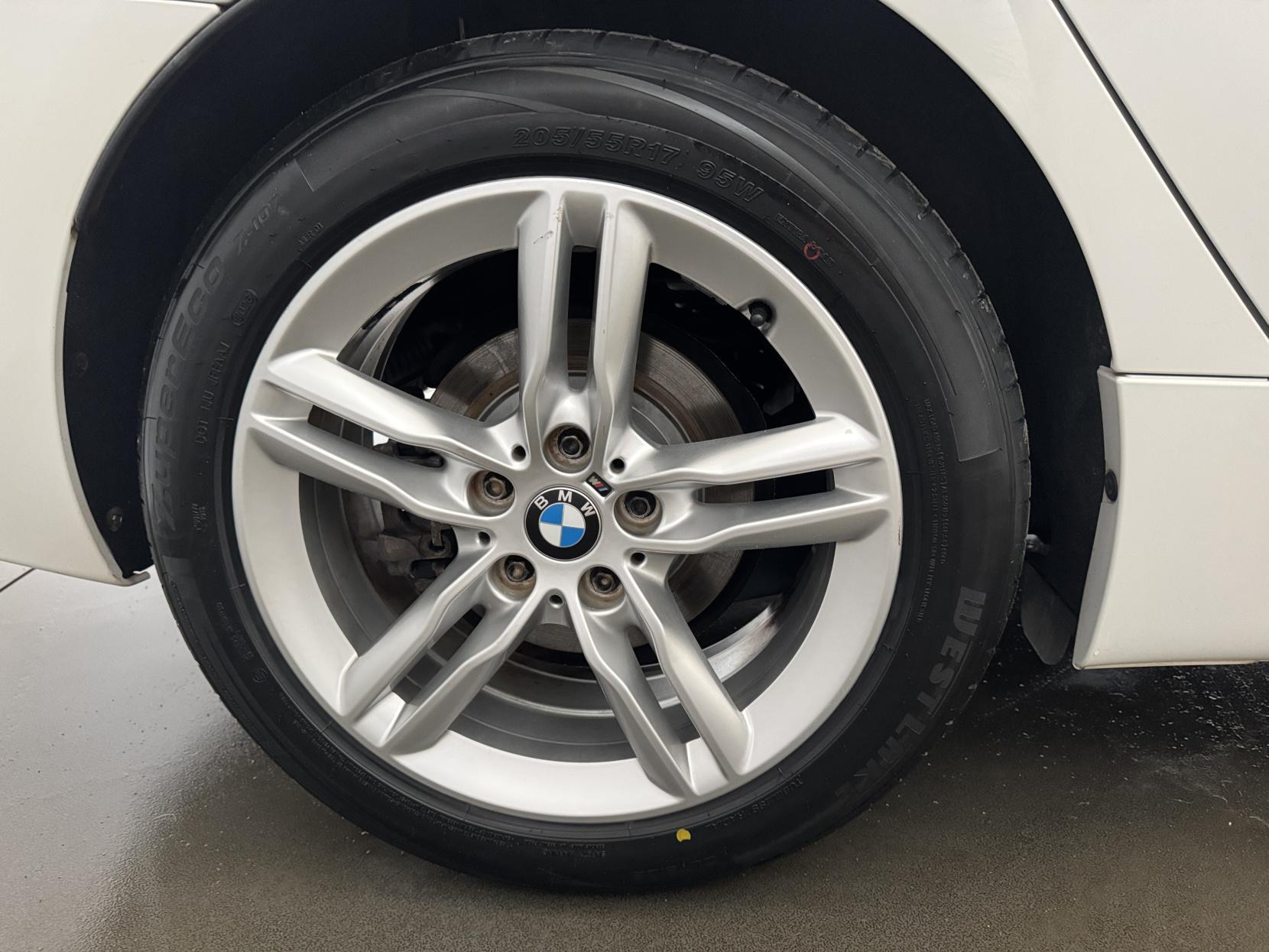 BMW 2 Series Active Tourer view 57