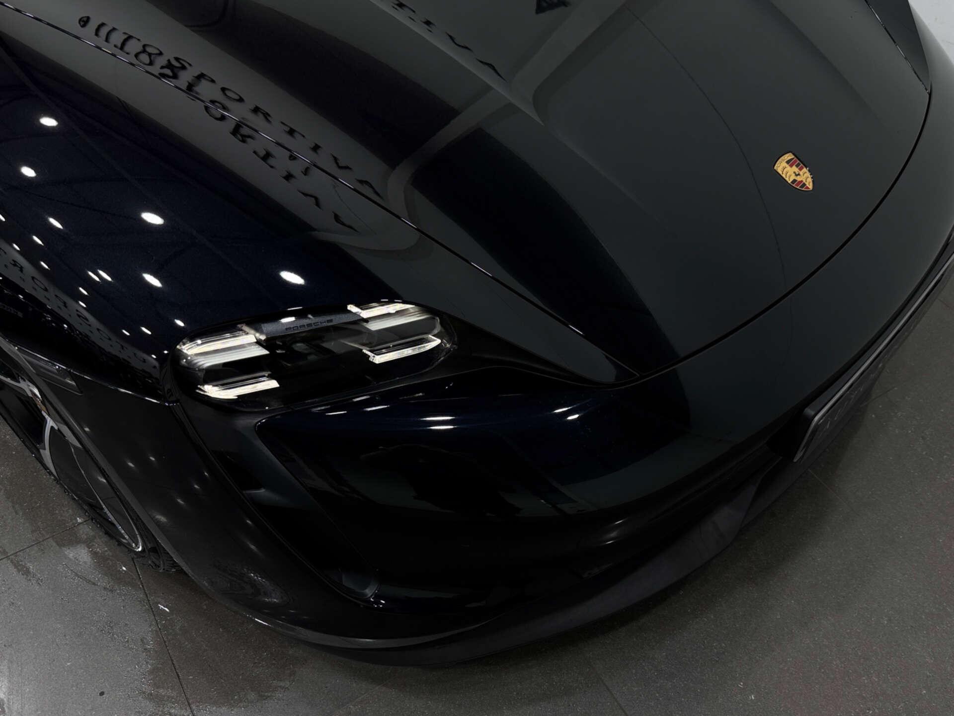 Porsche Taycan view 30