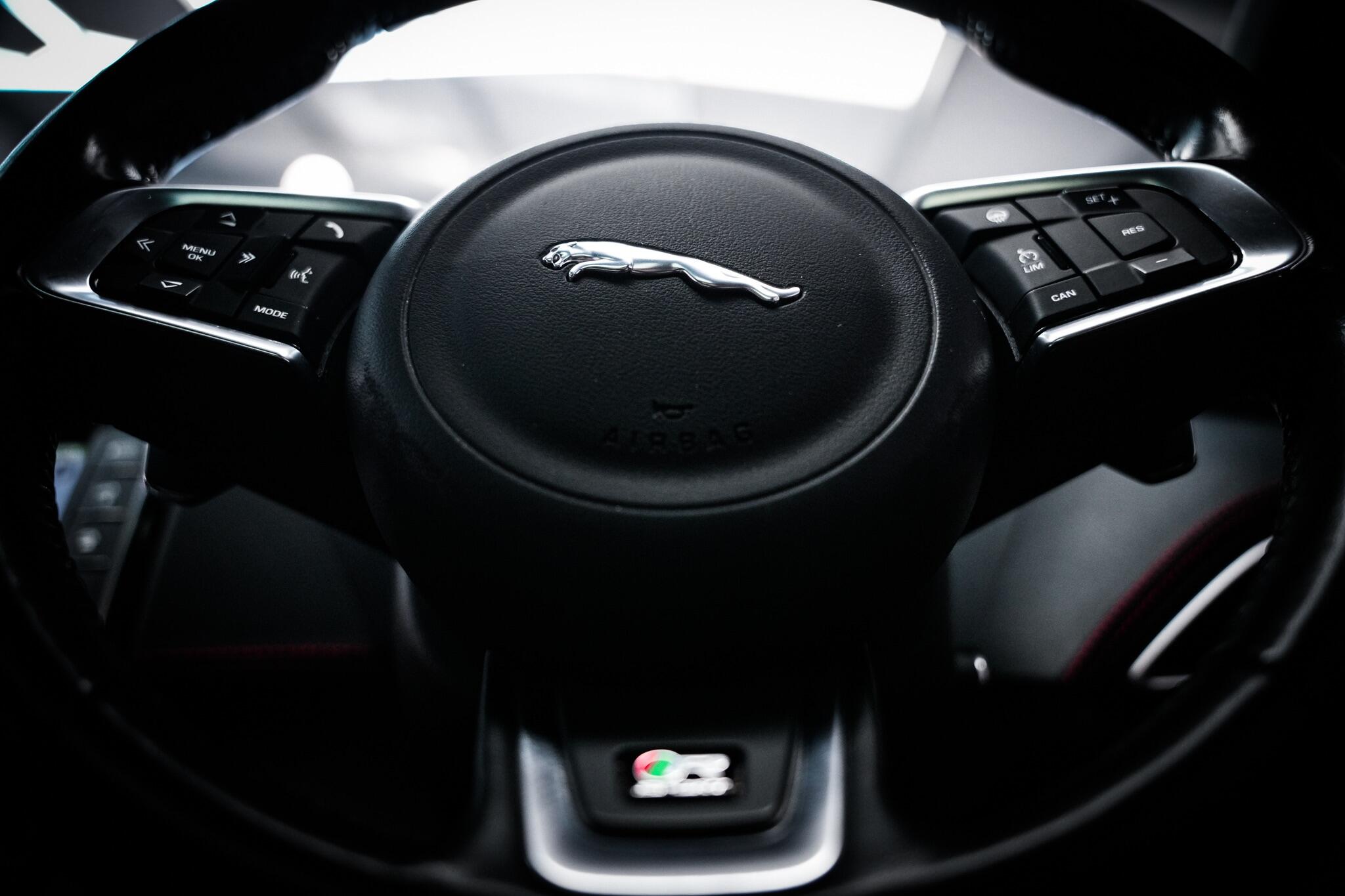Jaguar F-Pace view 47