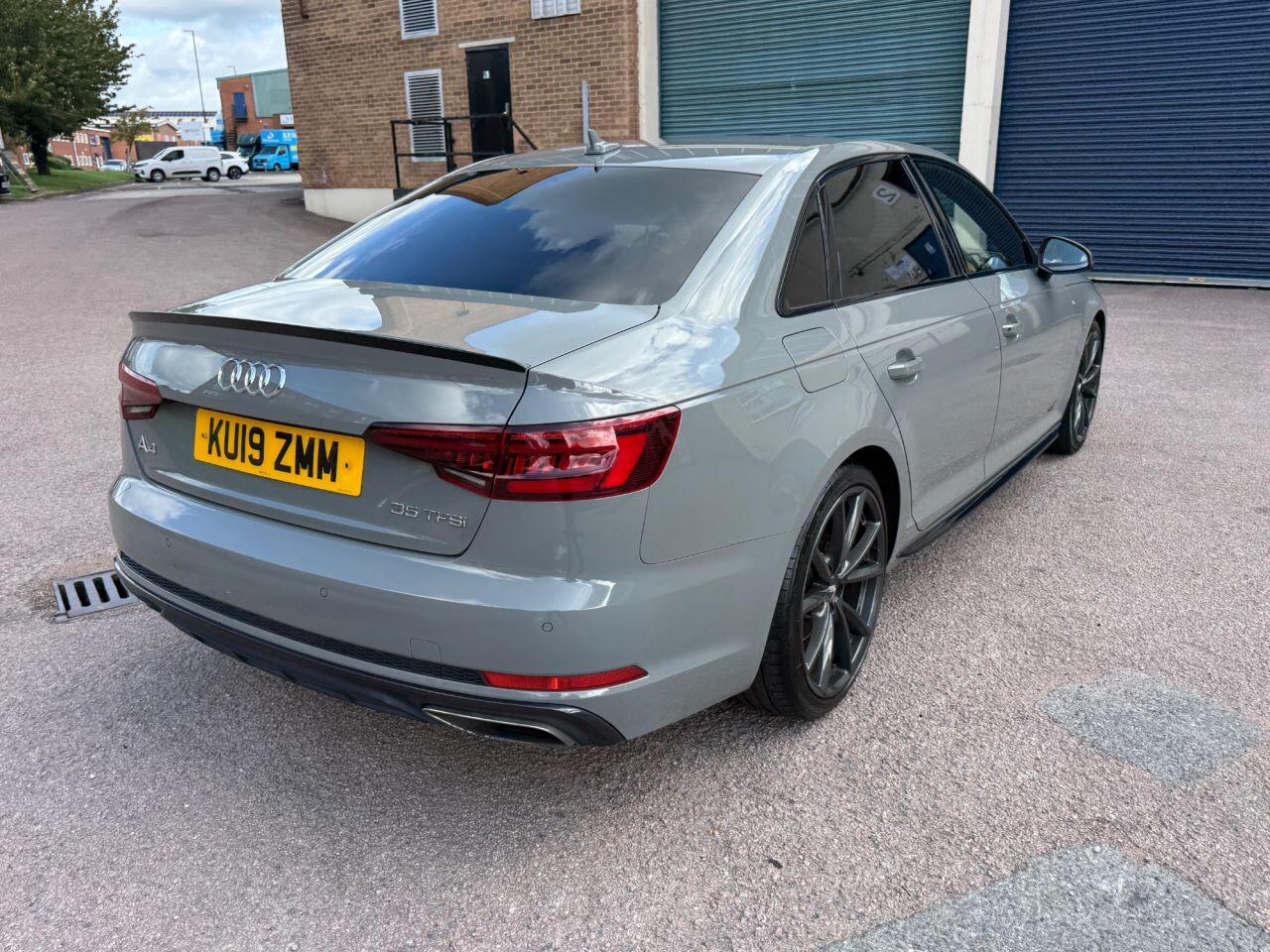 Audi A4 view 30