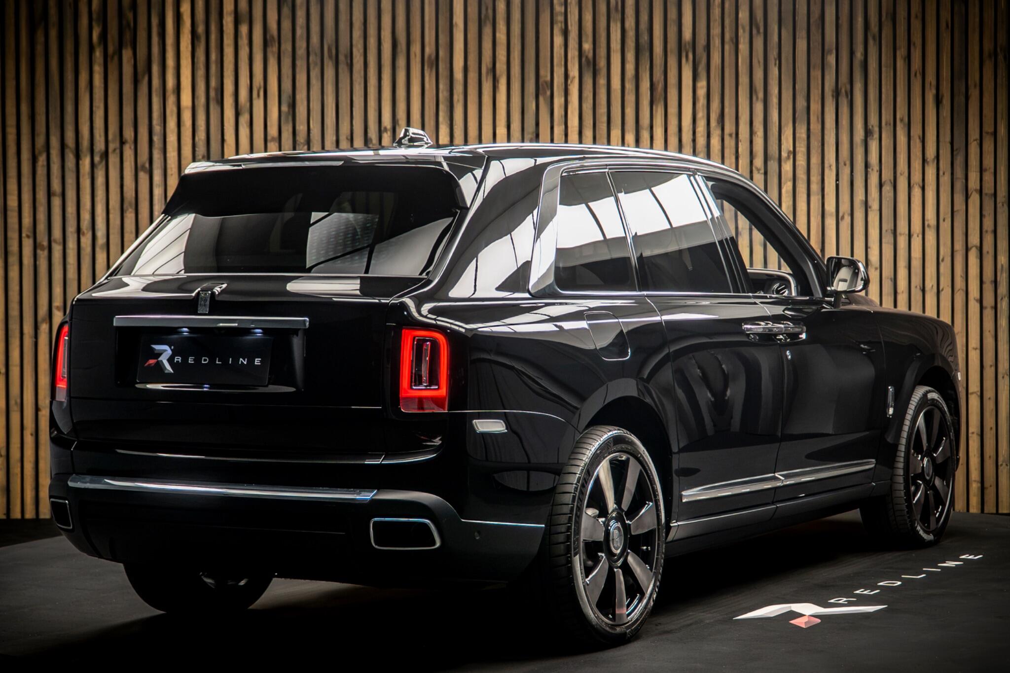 Rolls-Royce Cullinan view 4