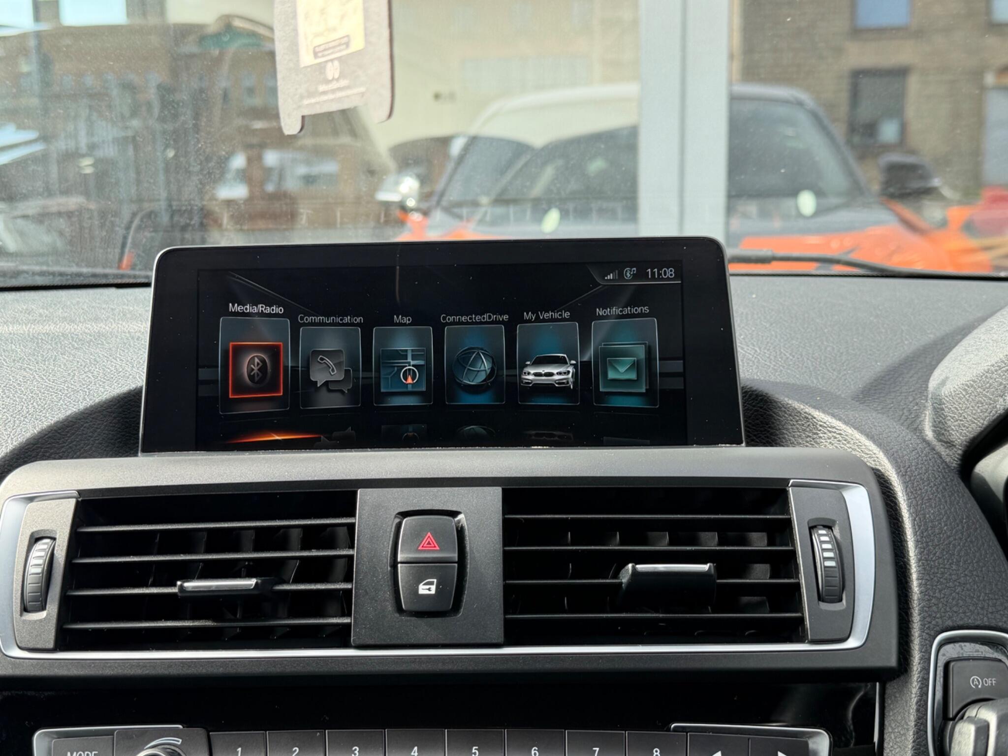 BMW 1 Series view 23