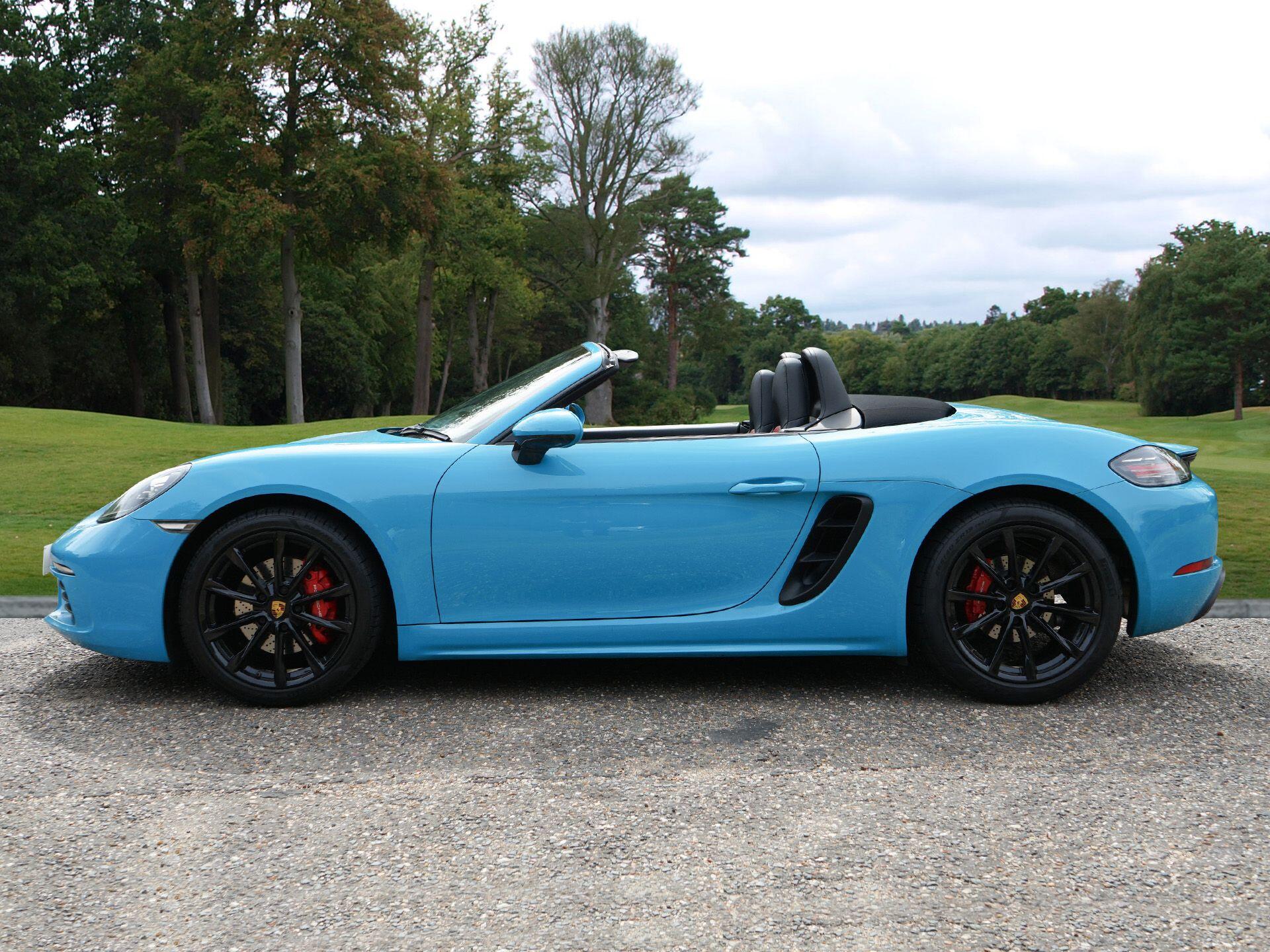 Porsche 718 Boxster view 2