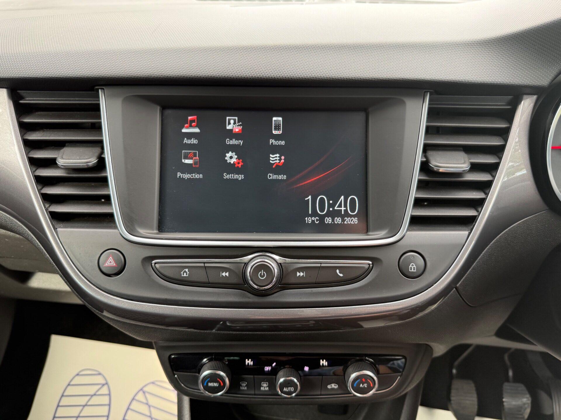 Vauxhall Crossland X view 40