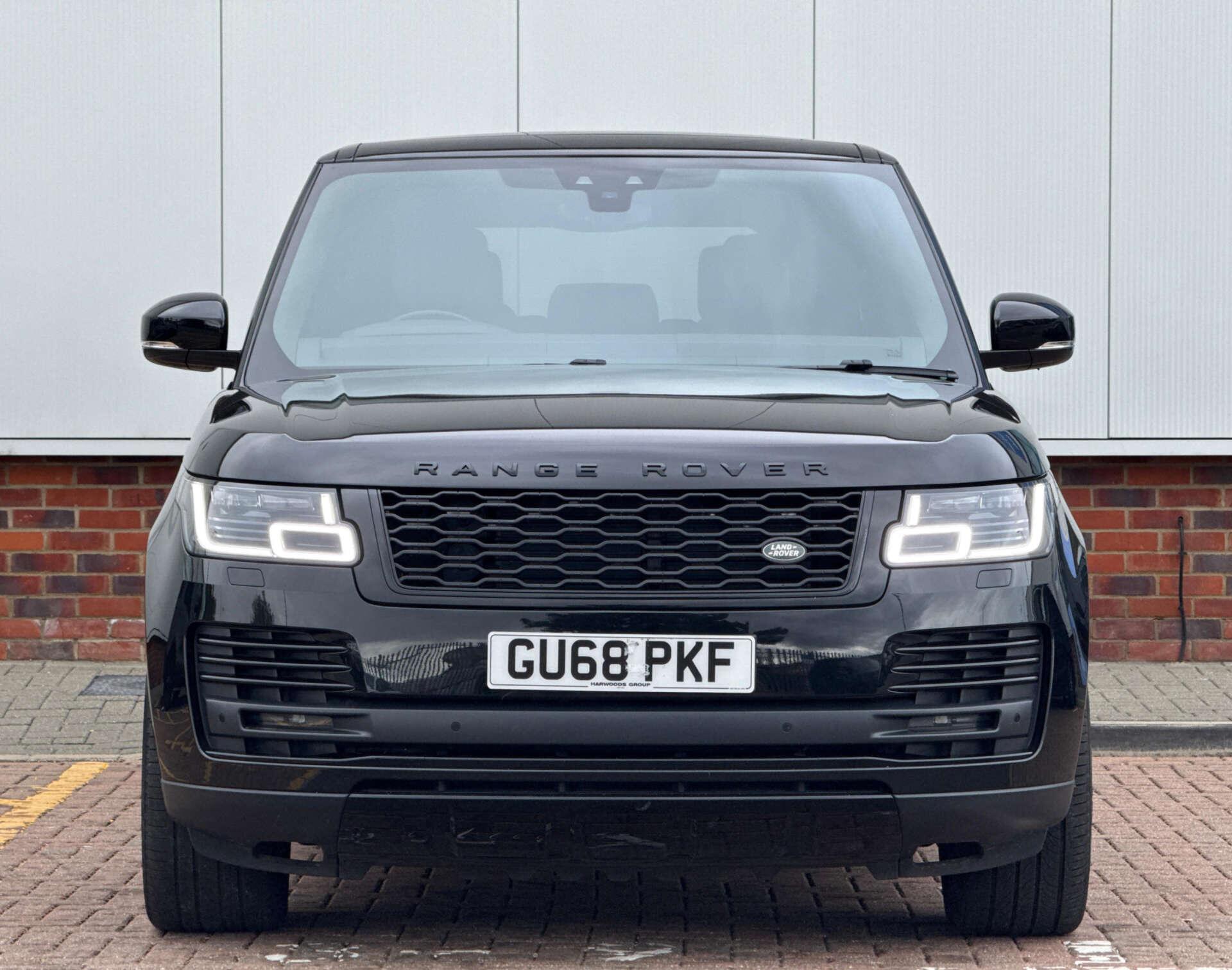 Land Rover Range Rover view 2