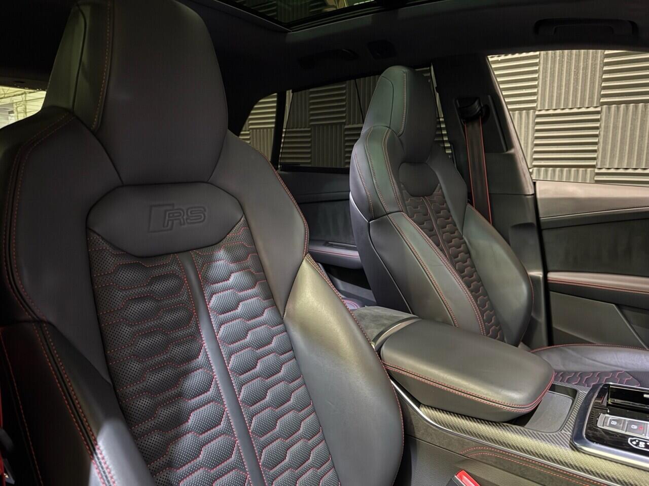Audi RSQ8 view 10