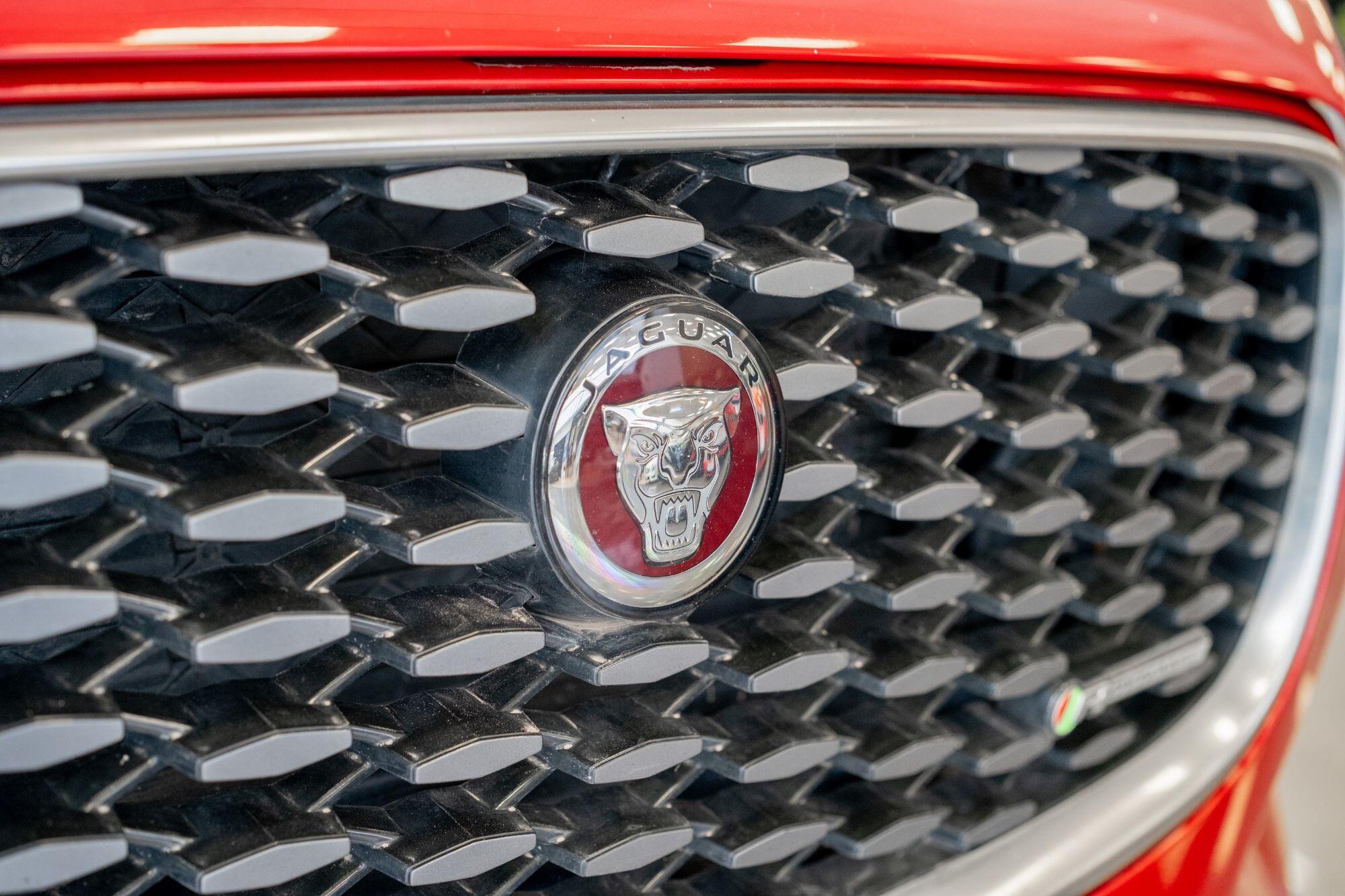 Jaguar F-Pace view 18