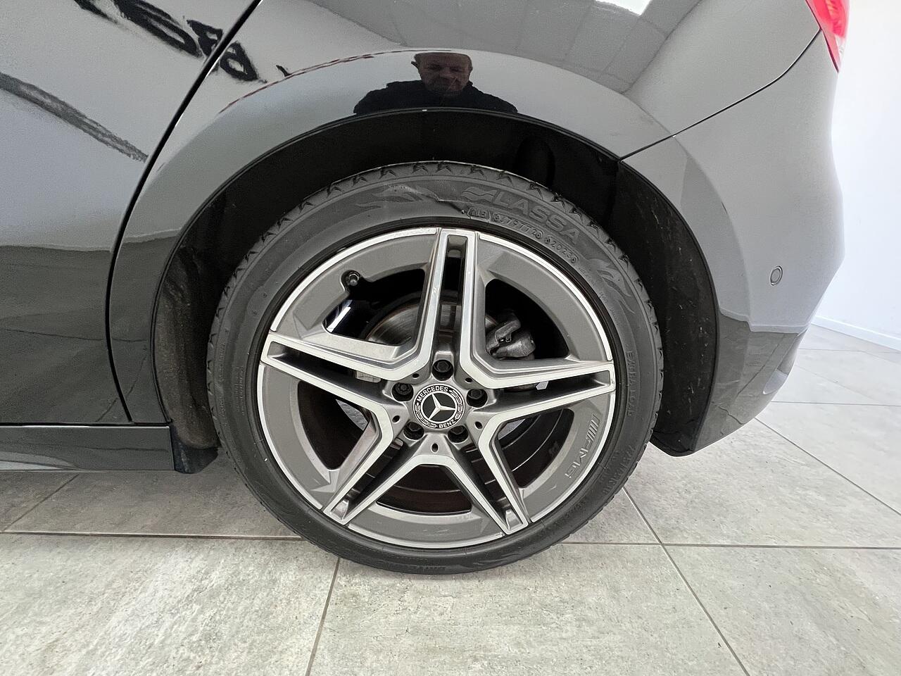Mercedes-Benz A-Class view 19
