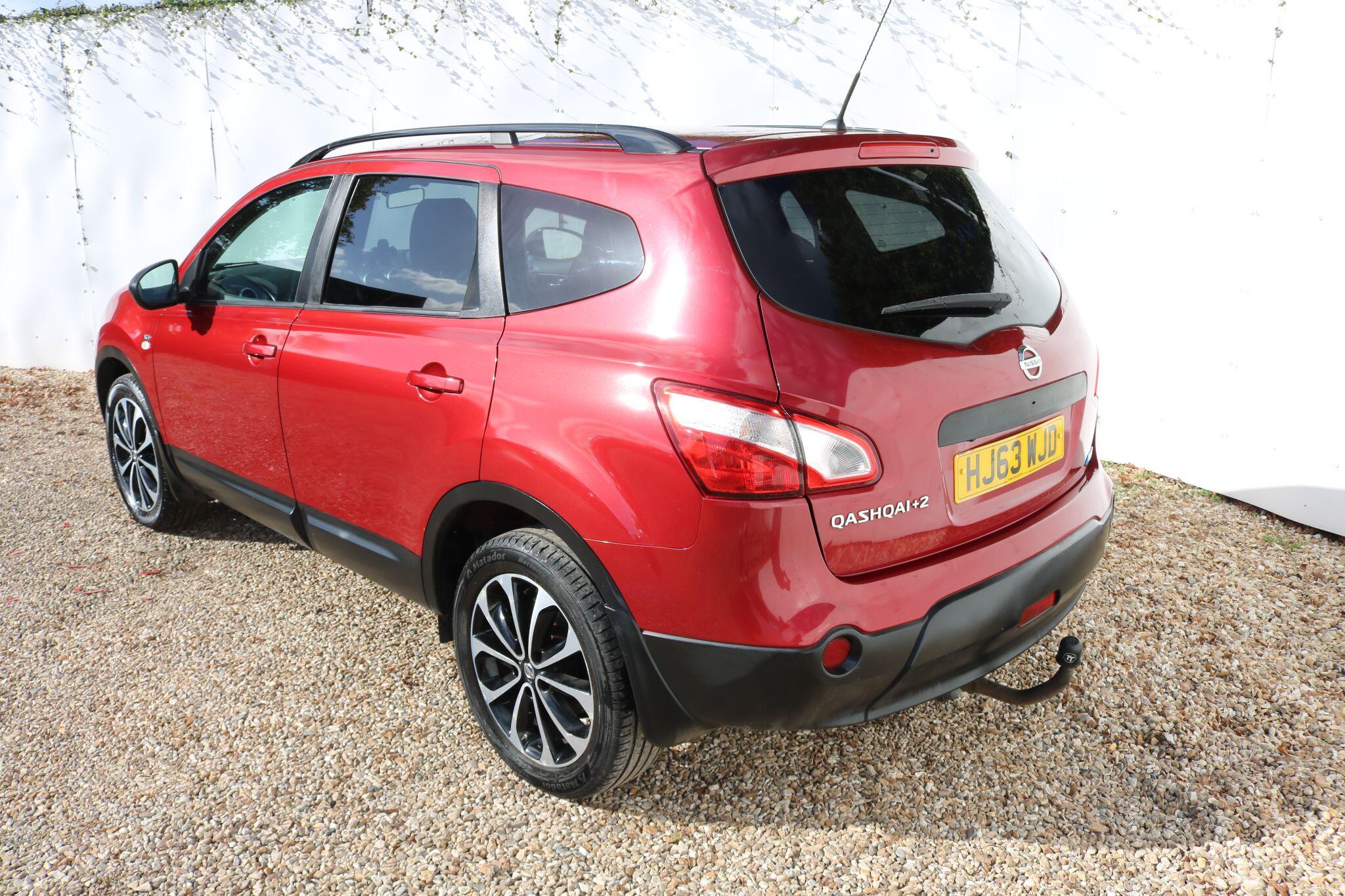 Nissan Qashqai+2 view 6