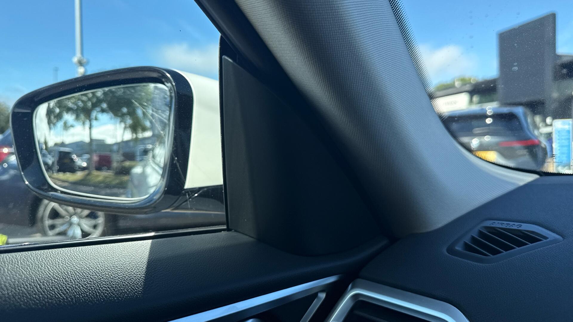 BMW i4 view 20