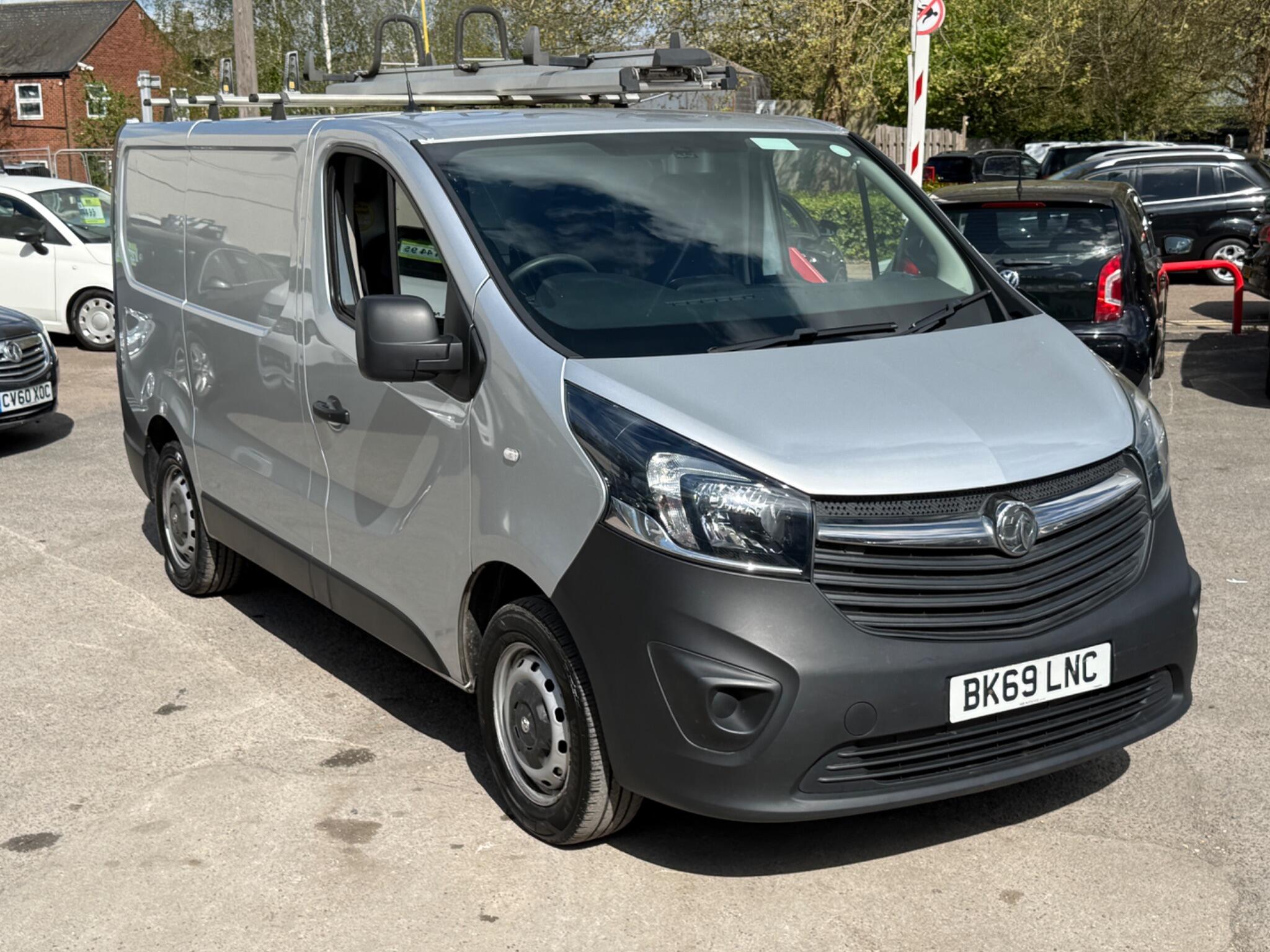 Vauxhall Vivaro - Image 6