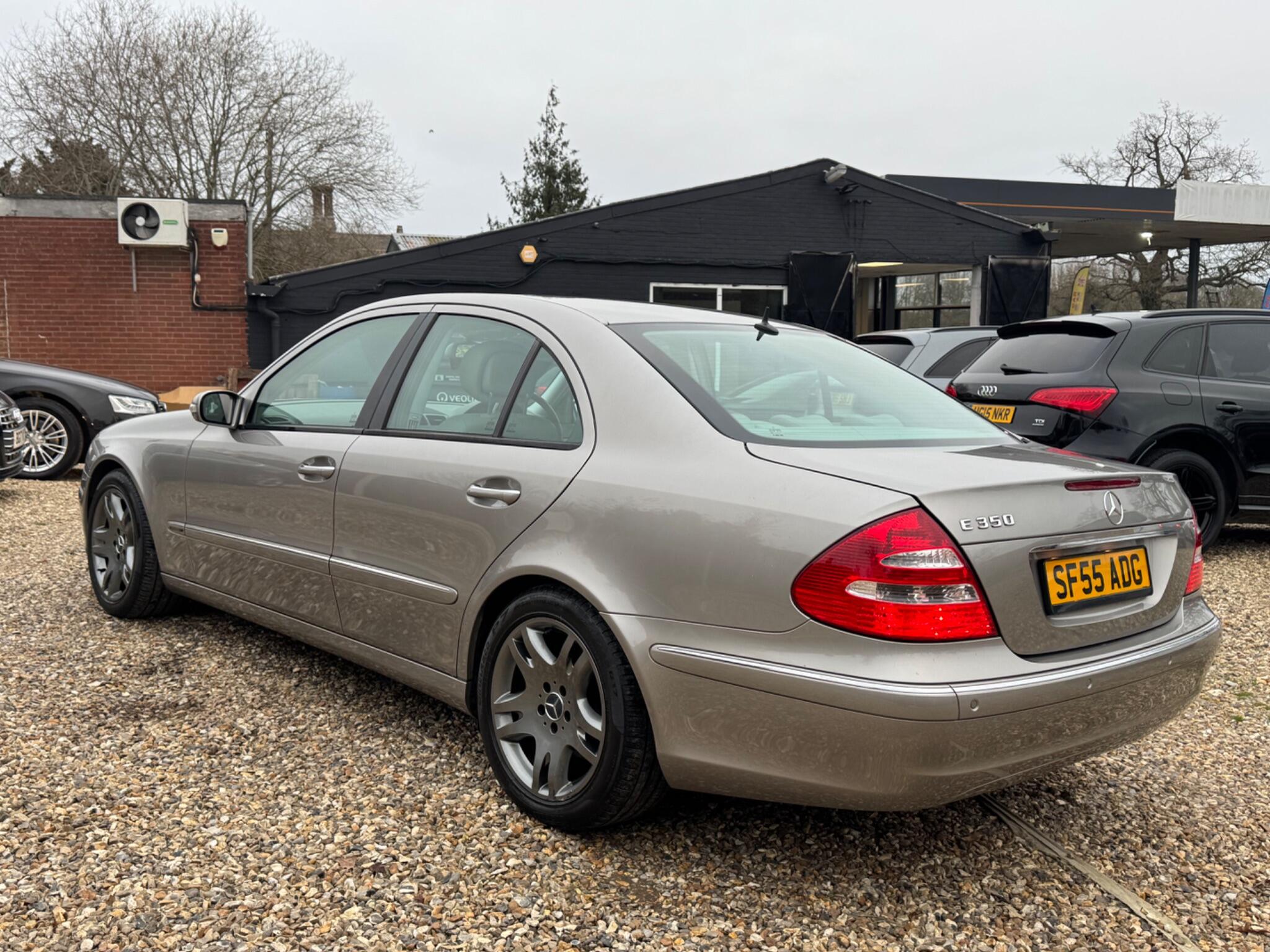 2005 Mercedes-Benz E Class 3.5 E350 Elegance 7G-Tronic 4dr • 69,000 miles image 5