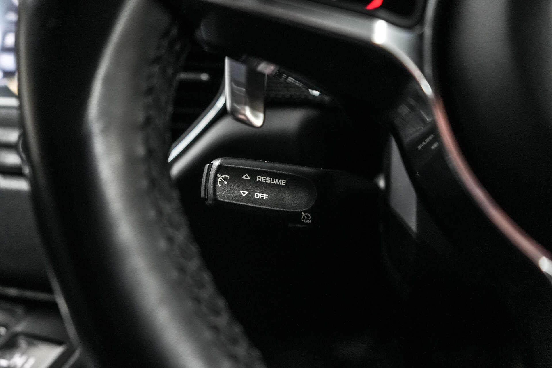 Porsche Macan view 42