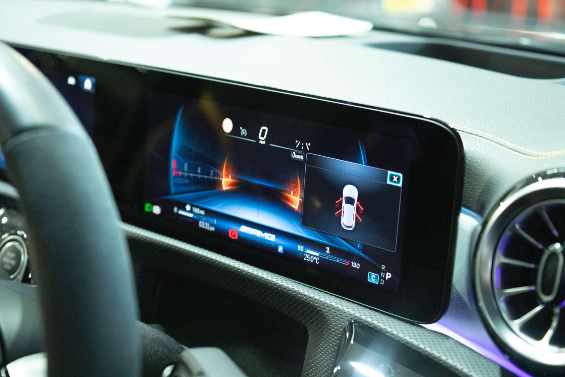 Mercedes-Benz A-Class view 43