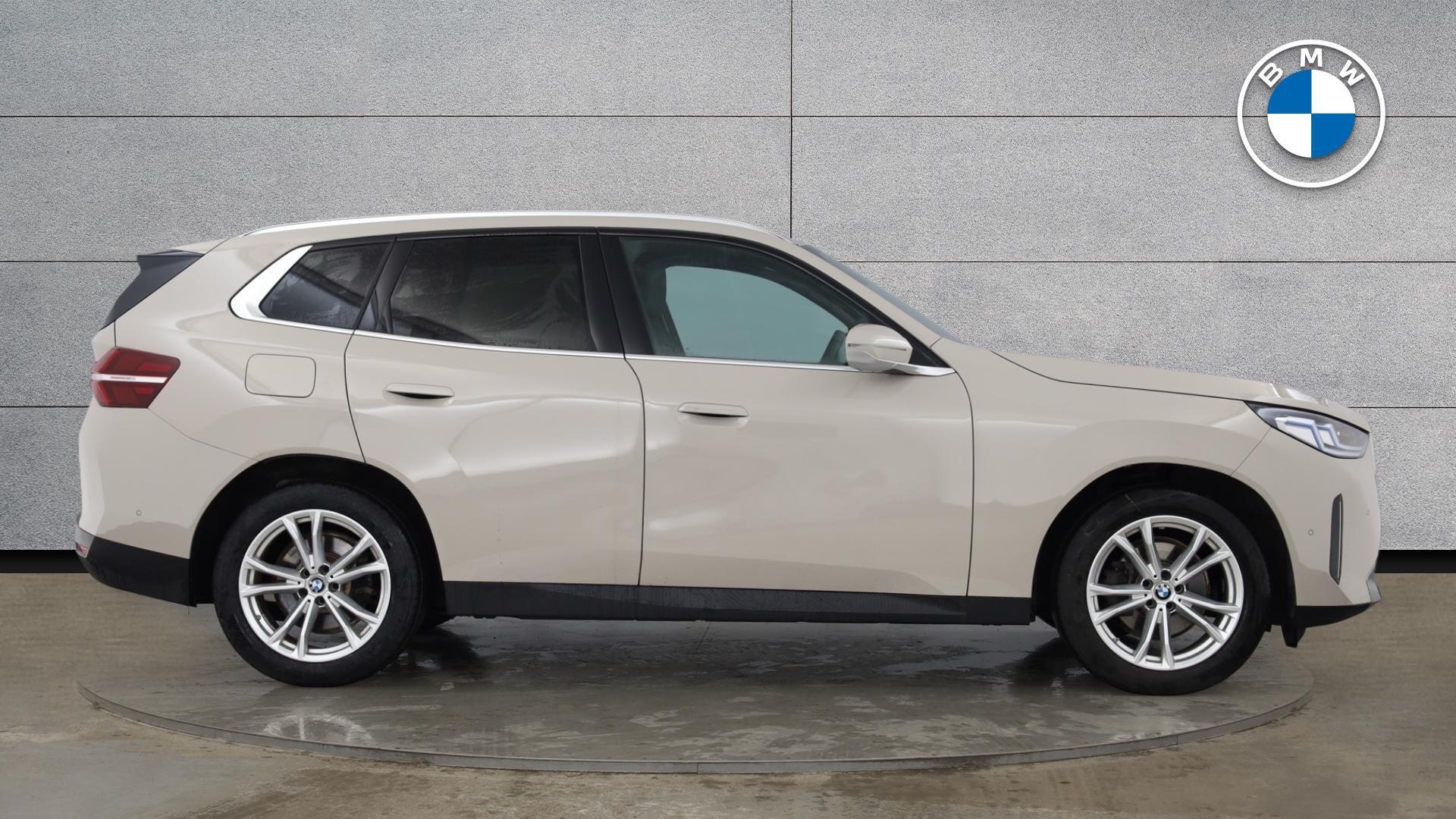 BMW X3 view 3